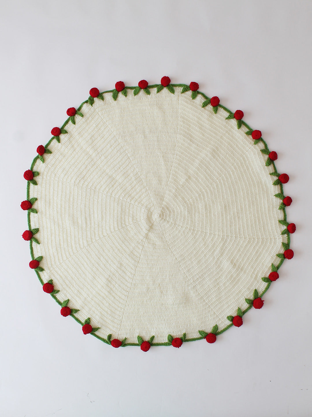 Handmade Rose Bouquet Blanket 25 inch Diameter - Cream